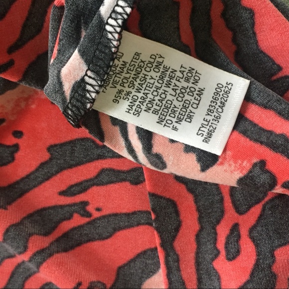 NEW Guess Halter Top - Picture 8 of 8